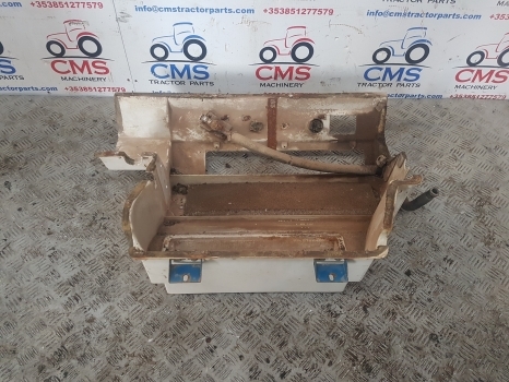 Ford 10,30 And Tw Series Heater Radiator Housing Panel E6nn9450243ab - Θέρμανση/ Εξαερισμός για Τρακτέρ: φωτογραφία 1 Ford 10,30 And Tw Series Heater Radiator Housing Panel E6nn9450243ab - Θέρμανση/ Εξαερισμός για Τρακτέρ: φωτογραφία 1