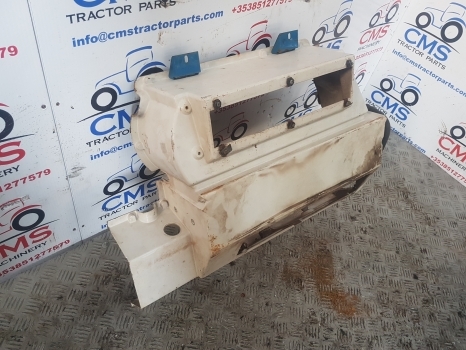 Ford 10,30 And Tw Series Heater Radiator Housing Panel E6nn9450243ab - Θέρμανση/ Εξαερισμός για Τρακτέρ: φωτογραφία 4 Ford 10,30 And Tw Series Heater Radiator Housing Panel E6nn9450243ab - Θέρμανση/ Εξαερισμός για Τρακτέρ: φωτογραφία 4