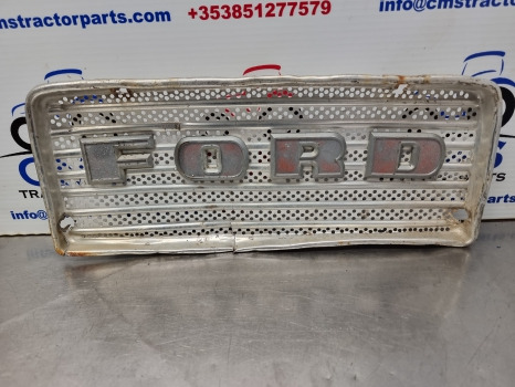 Ford 2000, 3000, 5000 Nose Cone Grille, Grill Panel C7nn8150g - Μάσκα ψυγείου: φωτογραφία 1 Ford 2000, 3000, 5000 Nose Cone Grille, Grill Panel C7nn8150g - Μάσκα ψυγείου: φωτογραφία 1