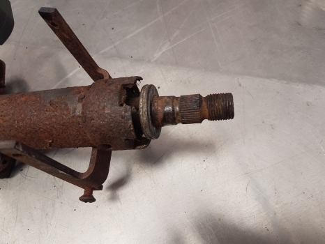 Ford 3230, 3430, 3930, 5130, 4830, 4630 Steering Column E8nn3c529da, 83982650 - Κολώνα τιμονιού για Τρακτέρ: φωτογραφία 4 Ford 3230, 3430, 3930, 5130, 4830, 4630 Steering Column E8nn3c529da, 83982650 - Κολώνα τιμονιού για Τρακτέρ: φωτογραφία 4