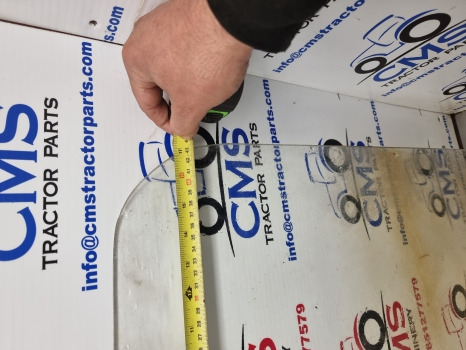 Ford 4000, 3000, 4600, 6600, Cab Door Glass 81827480, D6808 - Πόρτα και ανταλλακτικά: φωτογραφία 4 Ford 4000, 3000, 4600, 6600, Cab Door Glass 81827480, D6808 - Πόρτα και ανταλλακτικά: φωτογραφία 4