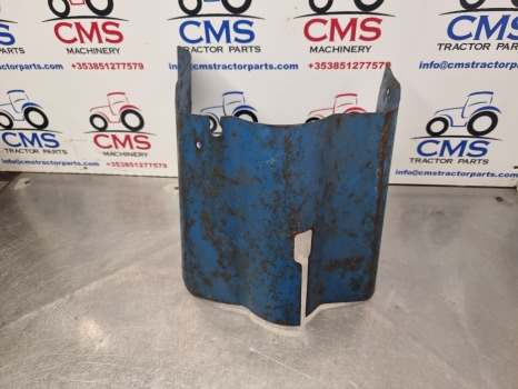 Ford 5000, 7000 Steering Column Cover - Καμπίνα και εσωτερικό: φωτογραφία 3 Ford 5000, 7000 Steering Column Cover - Καμπίνα και εσωτερικό: φωτογραφία 3