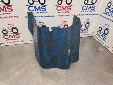 Ford 5000, 7000 Steering Column Cover - Καμπίνα και εσωτερικό: φωτογραφία 1 Ford 5000, 7000 Steering Column Cover - Καμπίνα και εσωτερικό: φωτογραφία 1