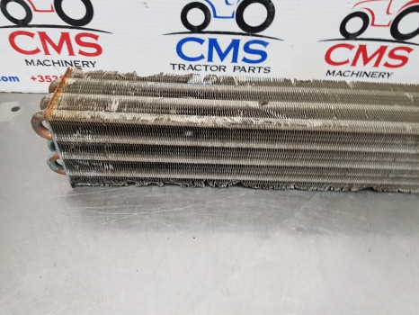 Ford 6635, 4635, 4835, 5635, 6635, 7635 Evaporator 5178593 - Ανταλλακτικό AC: φωτογραφία 4 Ford 6635, 4635, 4835, 5635, 6635, 7635 Evaporator 5178593 - Ανταλλακτικό AC: φωτογραφία 4