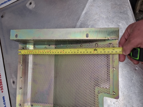 Ford 7910, 7810, 8210 Engine Side Guard, Shield Grill E9nn19n710aa11b - Μάσκα ψυγείου: φωτογραφία 5 Ford 7910, 7810, 8210 Engine Side Guard, Shield Grill E9nn19n710aa11b - Μάσκα ψυγείου: φωτογραφία 5