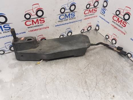 Ford 8240, 8340 Cab Interior Panel Rhs F1nn14a099bc, F0nn3r876be - Καμπίνα και εσωτερικό: φωτογραφία 1 Ford 8240, 8340 Cab Interior Panel Rhs F1nn14a099bc, F0nn3r876be - Καμπίνα και εσωτερικό: φωτογραφία 1