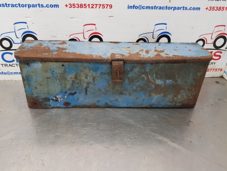 Ford Fordson Major, Super Major, Power Major Toolbox, Box E1addn16312tb - Καμπίνα και εσωτερικό: φωτογραφία 2 Ford Fordson Major, Super Major, Power Major Toolbox, Box E1addn16312tb - Καμπίνα και εσωτερικό: φωτογραφία 2