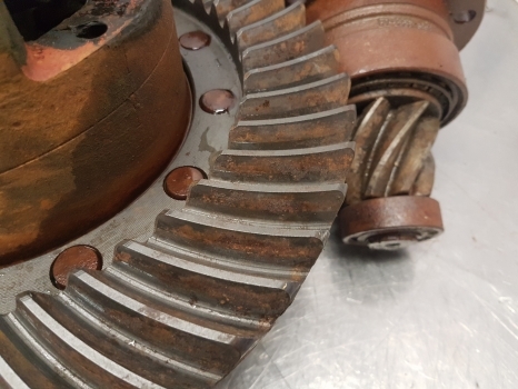 Ford New Holland 7840, Ts, 40, Bevel Gear And Differential 81866326, F0nn4209ca - Διαφορικό για Γεωργικά μηχανήματα: φωτογραφία 4 Ford New Holland 7840, Ts, 40, Bevel Gear And Differential 81866326, F0nn4209ca - Διαφορικό για Γεωργικά μηχανήματα: φωτογραφία 4
