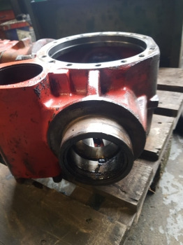 Εμπρός άξονας Manitou Mt 728.4 Front Axle Centre Housing Y518231, 739.01.017.02: φωτογραφία 9