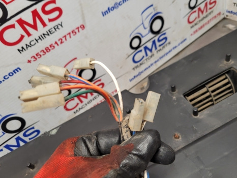 Ανταλλακτικό AC Massey Ferguson 4355, 4245, 4255, 4260, 4270 Cab Air Heater Unit 3807646m91: φωτογραφία 9