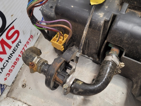 Massey Ferguson 4355, 4245, 4255, 4260, 4270 Cab Air Heater Unit 3807646m91 - Ανταλλακτικό AC: φωτογραφία 5 Massey Ferguson 4355, 4245, 4255, 4260, 4270 Cab Air Heater Unit 3807646m91 - Ανταλλακτικό AC: φωτογραφία 5