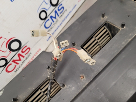 Ανταλλακτικό AC Massey Ferguson 4355, 4245, 4255, 4260, 4270 Cab Air Heater Unit 3807646m91: φωτογραφία 8