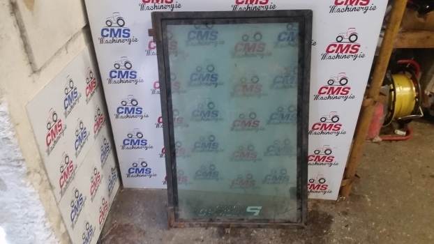 Massey Ferguson 50 Hx S Cab Rear Window Left Assembly - Παράθυρο και ανταλλακτικά για Φορτωτής εκσκαφέας: φωτογραφία 1 Massey Ferguson 50 Hx S Cab Rear Window Left Assembly - Παράθυρο και ανταλλακτικά για Φορτωτής εκσκαφέας: φωτογραφία 1