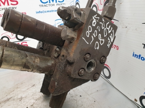 Massey Ferguson Hydraulic Spool Valves 3616205m91, 3582523m1, 3582517m1 - Υδραυλική βαλβίδα για Τρακτέρ: φωτογραφία 4 Massey Ferguson Hydraulic Spool Valves 3616205m91, 3582523m1, 3582517m1 - Υδραυλική βαλβίδα για Τρακτέρ: φωτογραφία 4