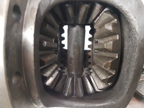 New Holland 8360, Tm140, 60, M, F, F130dfront Axle Differential Assembly 5154262 - Διαφορικό για Τρακτέρ: φωτογραφία 4 New Holland 8360, Tm140, 60, M, F, F130dfront Axle Differential Assembly 5154262 - Διαφορικό για Τρακτέρ: φωτογραφία 4