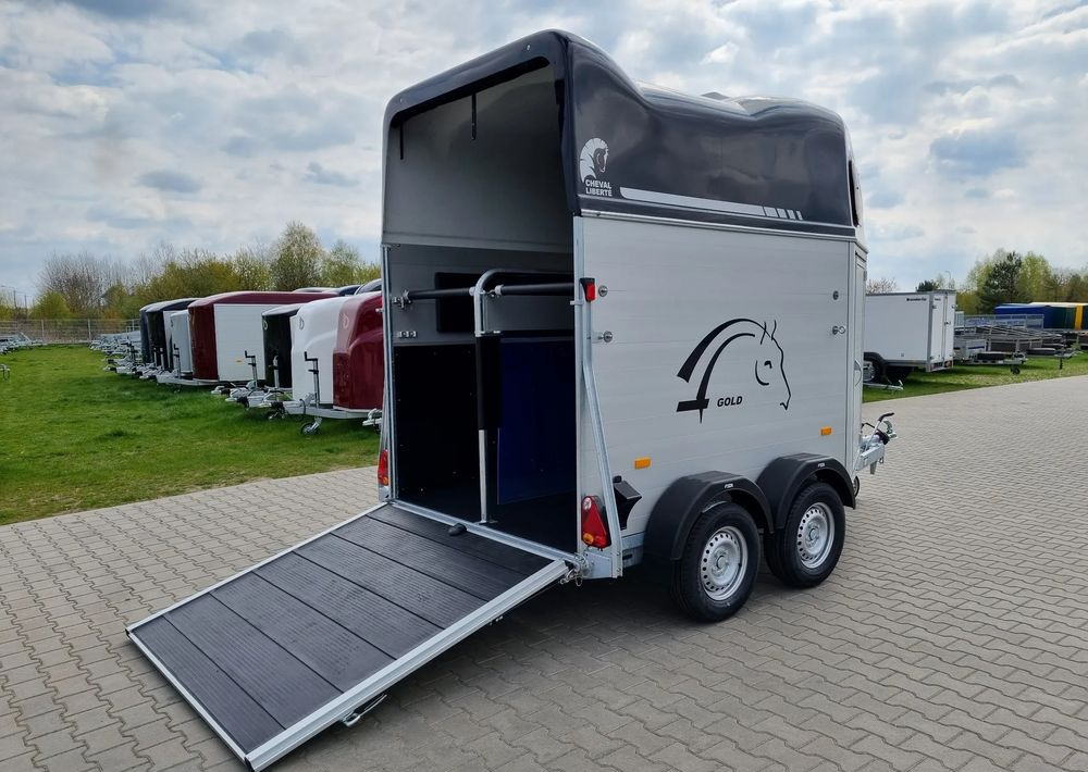 Νέα Τρέιλερ μεταφοράς αλόγων CHEVAL LIBERTÉ Cheval Liberte Gold First Alu + siodlarnia przyczepa dwukonna: φωτογραφία 20