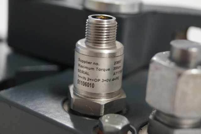 Jungheinrich 51193016 | Hydraulic Clamb from EKS308 year 2014 loading sensor 511 Hydraulic Clamb from EKS308 year 2014 loading sensor 51106010 - Υδραυλικό για Ανυψωτικό μηχάνημα: φωτογραφία 2 Jungheinrich 51193016 | Hydraulic Clamb from EKS308 year 2014 loading sensor 511 Hydraulic Clamb from EKS308 year 2014 loading sensor 51106010 - Υδραυλικό για Ανυψωτικό μηχάνημα: φωτογραφία 2