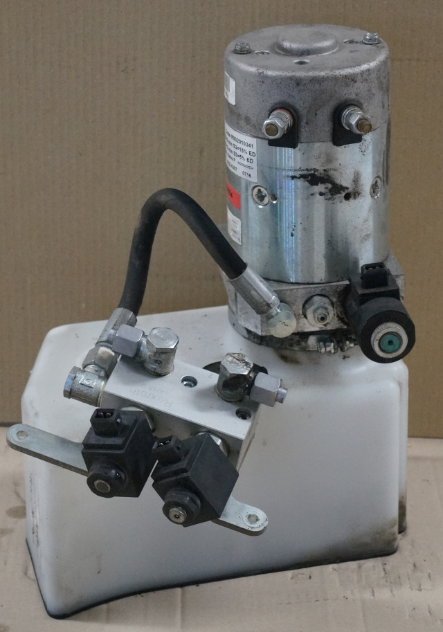 Jungheinrich 51417583 | Pumpmotor with tank and valve block 24V 2,2KW code R9320 Pumpmotor with tank and valve block 24V 2,2KW code R932010341 for EJD220 year 2016 - Υδραυλική αντλία για Ανυψωτικό μηχάνημα: φωτογραφία 1 Jungheinrich 51417583 | Pumpmotor with tank and valve block 24V 2,2KW code R9320 Pumpmotor with tank and valve block 24V 2,2KW code R932010341 for EJD220 year 2016 - Υδραυλική αντλία για Ανυψωτικό μηχάνημα: φωτογραφία 1