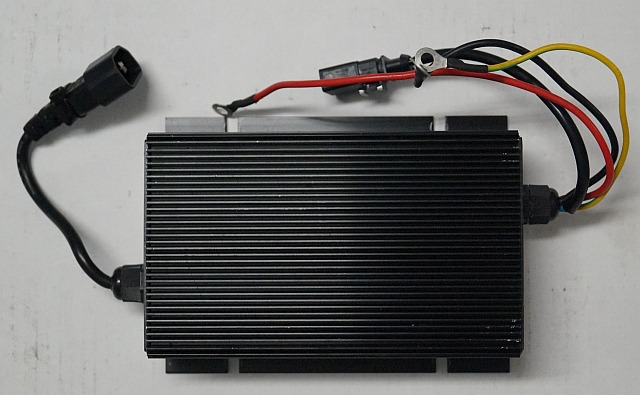 Jungheinrich 51502260 | Charger model YP05-E 24V-10A for EJC-M10 sn. 81001206H18 - Συσσωρευτής για Ανυψωτικό μηχάνημα: φωτογραφία 1 Jungheinrich 51502260 | Charger model YP05-E 24V-10A for EJC-M10 sn. 81001206H18 - Συσσωρευτής για Ανυψωτικό μηχάνημα: φωτογραφία 1