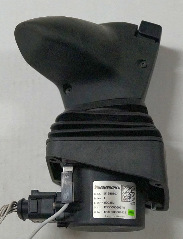 Jungheinrich 51585597 | Joystick Multipilot SN P5300006957H S180100361423 Q630 - Ηλεκτρικό σύστημα για Ανυψωτικό μηχάνημα: φωτογραφία 3 Jungheinrich 51585597 | Joystick Multipilot SN P5300006957H S180100361423 Q630 - Ηλεκτρικό σύστημα για Ανυψωτικό μηχάνημα: φωτογραφία 3