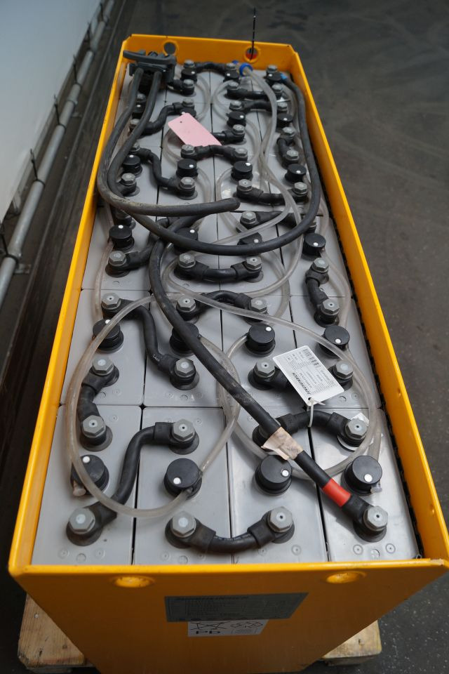 Jungheinrich unknown | Battery 48V775Ah 05-EPZS775SC Year 2024 weight 1135 kg sn - Συσσωρευτής για Ανυψωτικό μηχάνημα: φωτογραφία 2 Jungheinrich unknown | Battery 48V775Ah 05-EPZS775SC Year 2024 weight 1135 kg sn - Συσσωρευτής για Ανυψωτικό μηχάνημα: φωτογραφία 2