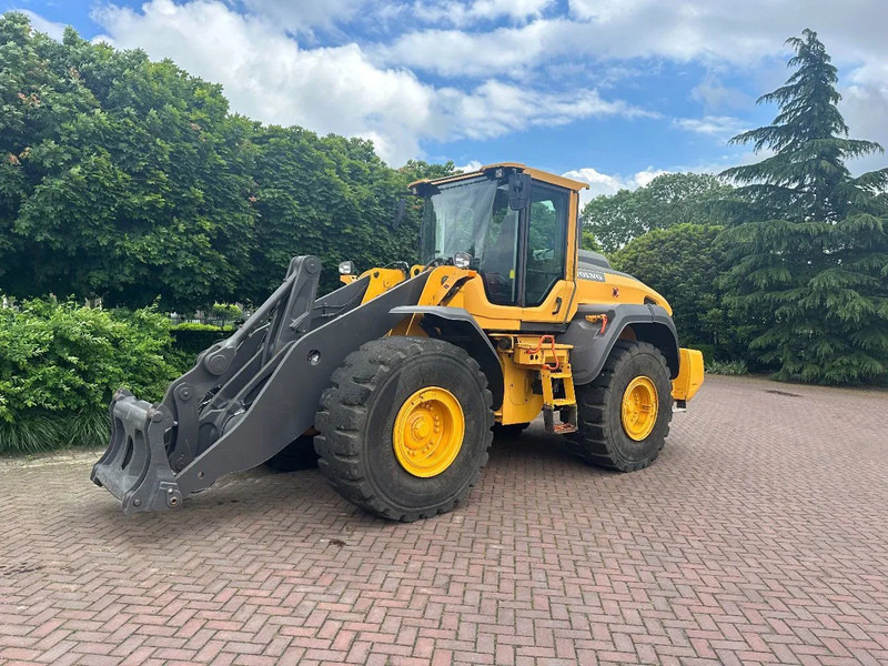 Volvo L120 H - Ελαστιχοφόρος φορτωτής: φωτογραφία 2 Volvo L120 H - Ελαστιχοφόρος φορτωτής: φωτογραφία 2