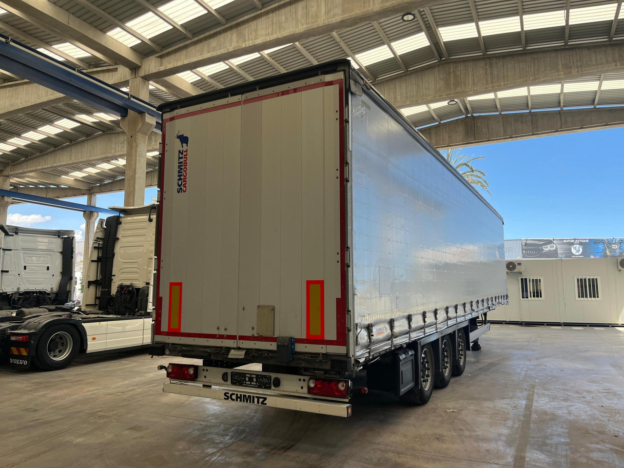 Schmitz Cargobull SCS24/L Varios - Επικαθήμενο κουρτίνα: φωτογραφία 4 Schmitz Cargobull SCS24/L Varios - Επικαθήμενο κουρτίνα: φωτογραφία 4