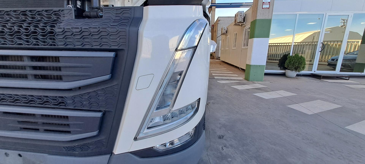 Volvo FH 460 Globetrotter XL Retarder i-Save - Τράκτορας: φωτογραφία 4 Volvo FH 460 Globetrotter XL Retarder i-Save - Τράκτορας: φωτογραφία 4