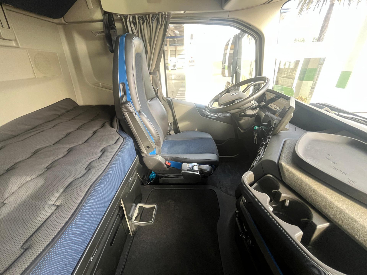Τράκτορας Volvo FH 460 Globetrotter XL i-Save: φωτογραφία 10