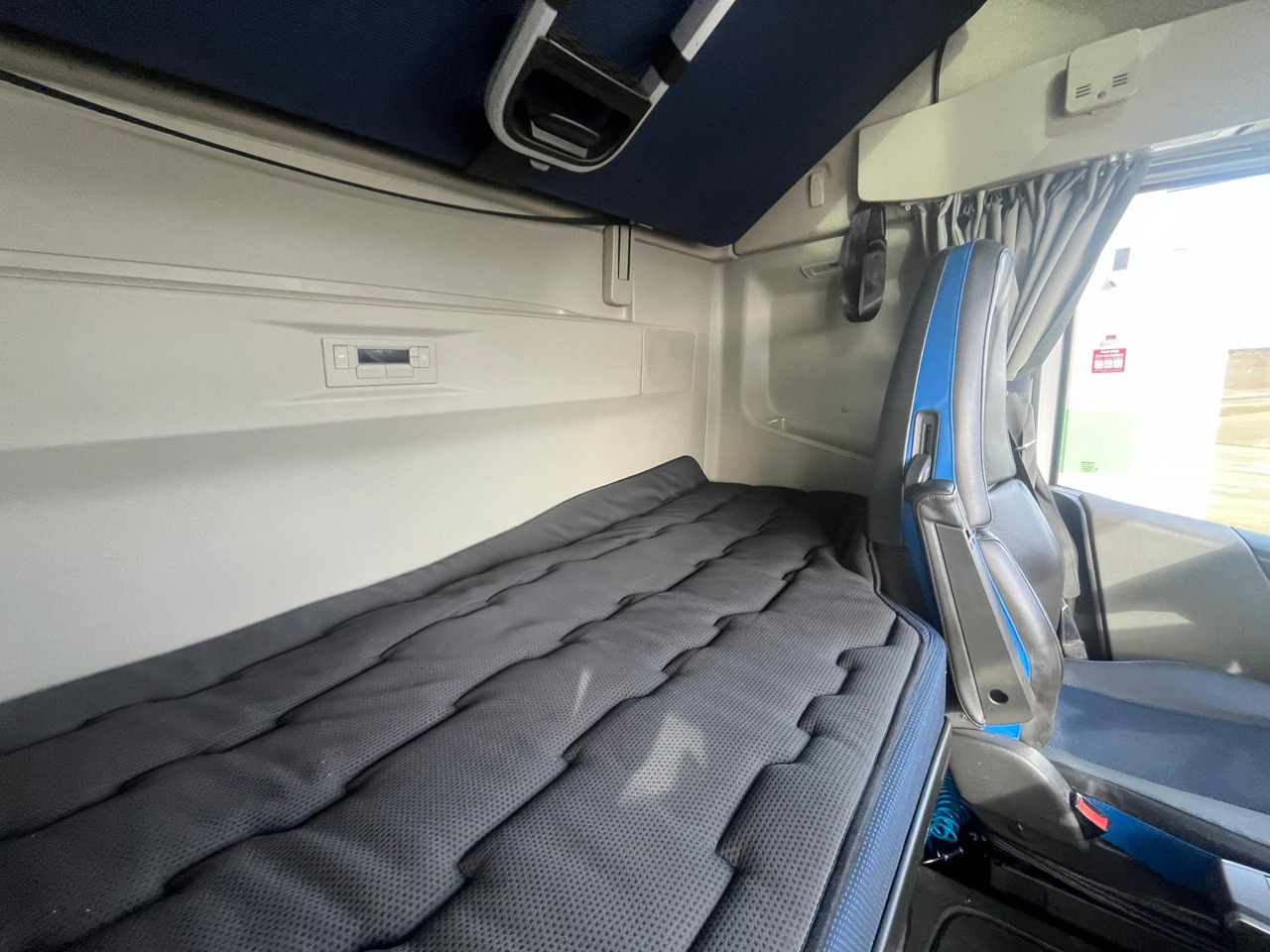 Τράκτορας Volvo FH 460 Globetrotter XL i-Save: φωτογραφία 11