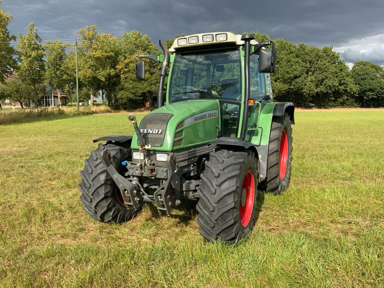 Fendt FARMER 309 CI - Τρακτέρ: φωτογραφία 2 Fendt FARMER 309 CI - Τρακτέρ: φωτογραφία 2