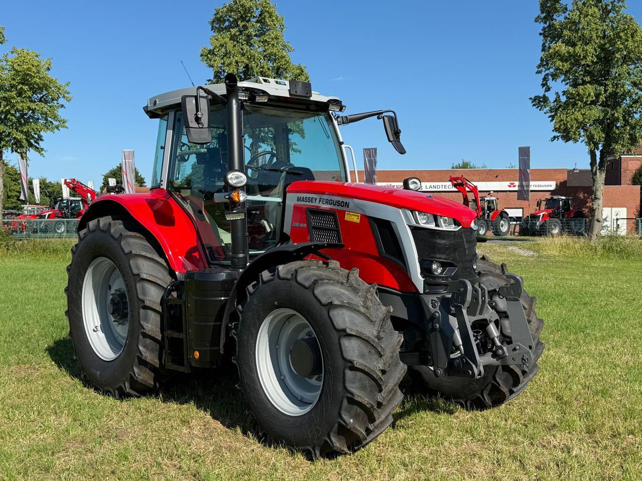 Massey Ferguson MF 6S.165 DYNA-VT - Τρακτέρ: φωτογραφία 2 Massey Ferguson MF 6S.165 DYNA-VT - Τρακτέρ: φωτογραφία 2