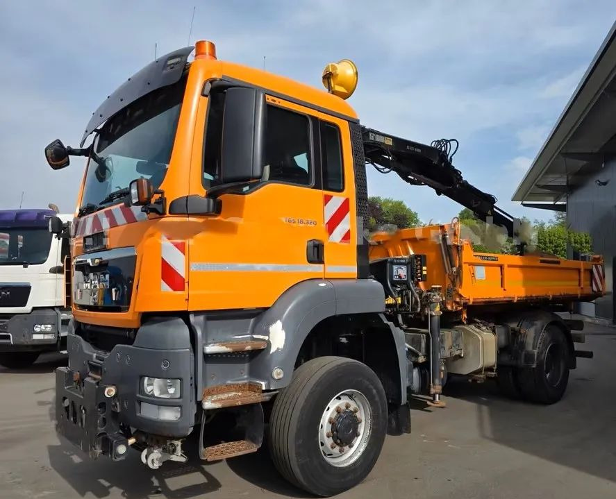 MAN TGS 18.320 4x4 – Wywrotka trójstronna Meiller + Kran HIAB | Komunalny | Euro 5 - Φορτηγό ανατρεπόμενο: φωτογραφία 2 MAN TGS 18.320 4x4 – Wywrotka trójstronna Meiller + Kran HIAB | Komunalny | Euro 5 - Φορτηγό ανατρεπόμενο: φωτογραφία 2
