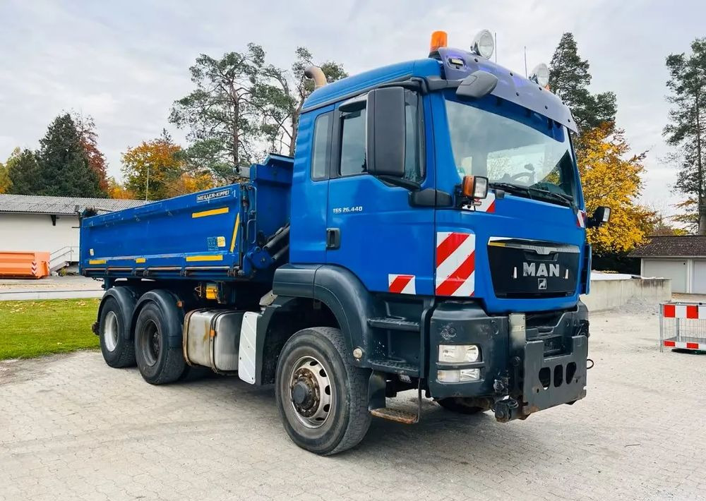 MAN TGS 26.440 6x6 Hydrodrive – Meiller 3-stronny wywrotka / Manual / Retarder / Tempomat / Euro 5 - Φορτηγό ανατρεπόμενο: φωτογραφία 5 MAN TGS 26.440 6x6 Hydrodrive – Meiller 3-stronny wywrotka / Manual / Retarder / Tempomat / Euro 5 - Φορτηγό ανατρεπόμενο: φωτογραφία 5