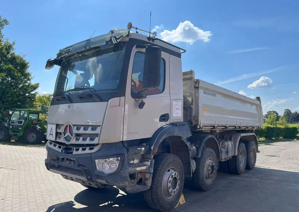 Mercedes-Benz Arocs 3246 / 8x4 / Trójstronna Wywrotka / Bordmatic / Euro 6 / Uszkodzony - Φορτηγό ανατρεπόμενο: φωτογραφία 1 Mercedes-Benz Arocs 3246 / 8x4 / Trójstronna Wywrotka / Bordmatic / Euro 6 / Uszkodzony - Φορτηγό ανατρεπόμενο: φωτογραφία 1
