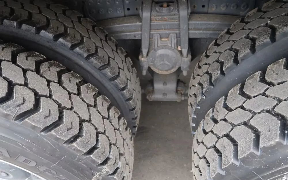 Mercedes-Benz Arocs 3251 / 8x4 / Wywrotka Meiller 3- stronna /  Euro 6d / Przebieg: 215 600 km - Φορτηγό ανατρεπόμενο: φωτογραφία 3 Mercedes-Benz Arocs 3251 / 8x4 / Wywrotka Meiller 3- stronna /  Euro 6d / Przebieg: 215 600 km - Φορτηγό ανατρεπόμενο: φωτογραφία 3