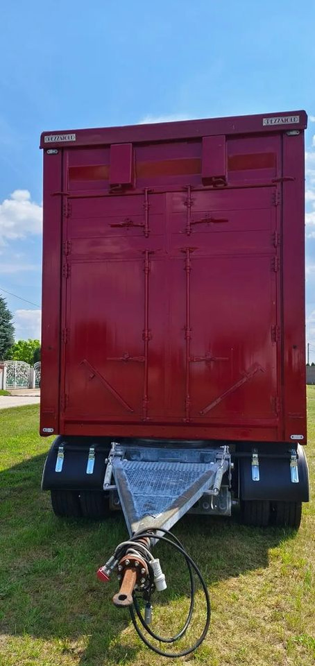 Pezzaioli RBA 32/TRZYOSIOWA PRZYCZEPA-2XBYDŁO,3X TRZODA/HYDRAULICZNIE PODNOSZONY DACH I PODŁOGI / OŚ ŚRODKOWA PODNOSZONA - Ρυμούλκα μεταφορά ζώων: φωτογραφία 5 Pezzaioli RBA 32/TRZYOSIOWA PRZYCZEPA-2XBYDŁO,3X TRZODA/HYDRAULICZNIE PODNOSZONY DACH I PODŁOGI / OŚ ŚRODKOWA PODNOSZONA - Ρυμούλκα μεταφορά ζώων: φωτογραφία 5