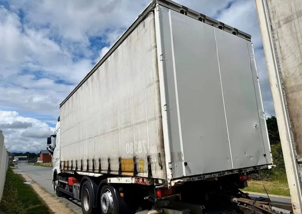 Volvo FH460 6x2 BDF | Hydrauliczna platforma załadunkowa | Ogrzewanie postojowe | Automatyczna skrzynia | Euro 6d - Φορτηγό μουσαμάς: φωτογραφία 5 Volvo FH460 6x2 BDF | Hydrauliczna platforma załadunkowa | Ogrzewanie postojowe | Automatyczna skrzynia | Euro 6d - Φορτηγό μουσαμάς: φωτογραφία 5