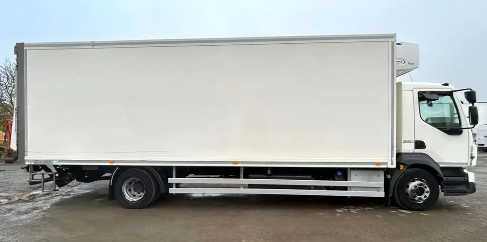 Φορτηγό ψυγείο Volvo FL 250 | Chłodnia Carrier Supra -30°C | Hydrauliczna platforma załadunkowa | ogrzewanie postojowe | 187 654 km | Automatyczna skrzynia | Euro 6 |4x2: φωτογραφία 6
