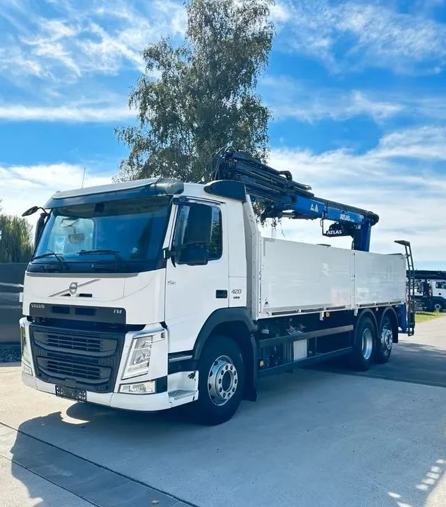Volvo FM420 6x2 z zabudową budowlaną / oś podnoszona i skrętna / HDS Atlas / Euro 6 / 238 000 km - Φορτηγό με ανοιχτή καρότσα, Φορτηγό με γερανό: φωτογραφία 1 Volvo FM420 6x2 z zabudową budowlaną / oś podnoszona i skrętna / HDS Atlas / Euro 6 / 238 000 km - Φορτηγό με ανοιχτή καρότσα, Φορτηγό με γερανό: φωτογραφία 1