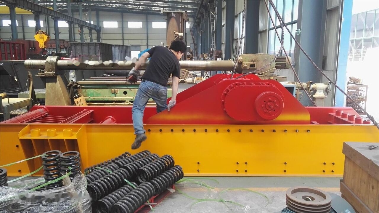 Kinglink High quality Vibrating feeder ZSW600x150 - Μηχάνημα ορυχείων: φωτογραφία 2 Kinglink High quality Vibrating feeder ZSW600x150 - Μηχάνημα ορυχείων: φωτογραφία 2