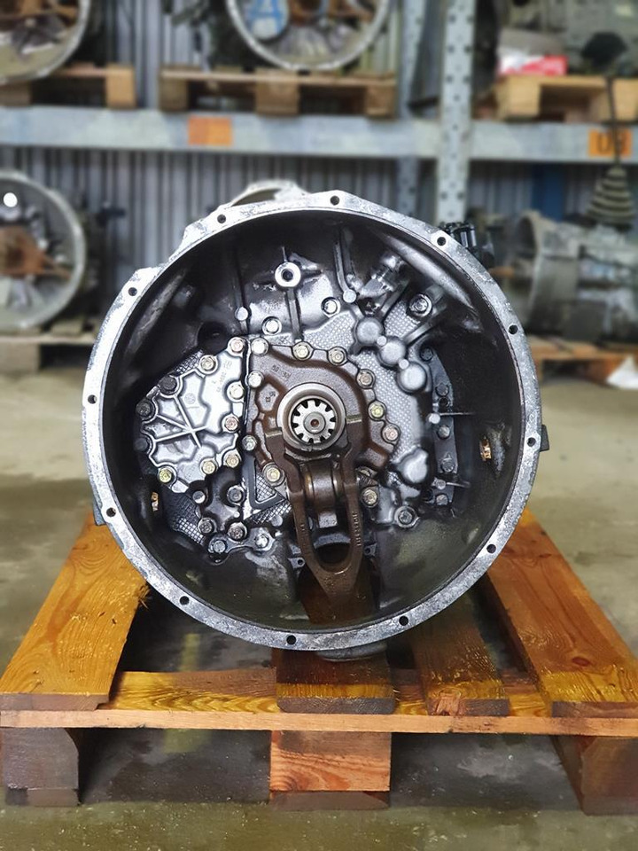 MAN TGA ZF 16 S 2220 TD WITH HYDRAULIC LEVER 1-1 WITHOUT INTARDER - Κιβώτιο ταχυτήτων για Φορτηγό: φωτογραφία 2 MAN TGA ZF 16 S 2220 TD WITH HYDRAULIC LEVER 1-1 WITHOUT INTARDER - Κιβώτιο ταχυτήτων για Φορτηγό: φωτογραφία 2