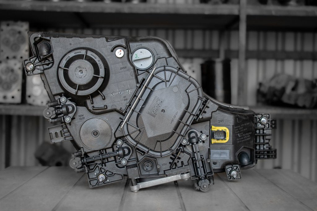 MERCEDES-BENZ ACTROS MP IV XENON LIGHTS - EURO VI - DRIVER - Φωτισμός για Φορτηγό: φωτογραφία 1 MERCEDES-BENZ ACTROS MP IV XENON LIGHTS - EURO VI - DRIVER - Φωτισμός για Φορτηγό: φωτογραφία 1