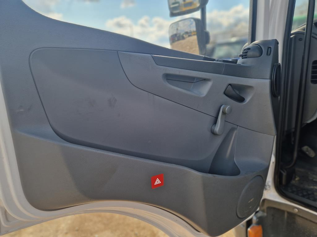 MERCEDES-BENZ ATEGO 816 - Φορτηγό μουσαμάς: φωτογραφία 5 MERCEDES-BENZ ATEGO 816 - Φορτηγό μουσαμάς: φωτογραφία 5