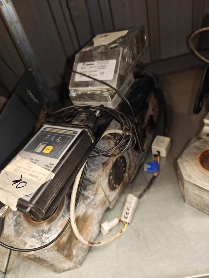 John Deere Bluetooth Scales - Αντίβαρο: φωτογραφία 2 John Deere Bluetooth Scales - Αντίβαρο: φωτογραφία 2