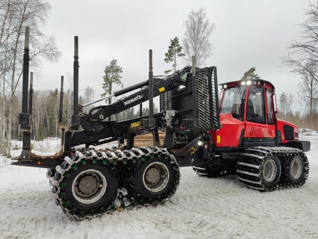 Komatsu 875 - Λαστιχοφόρα προωθητικo - forwarder: φωτογραφία 5 Komatsu 875 - Λαστιχοφόρα προωθητικo - forwarder: φωτογραφία 5