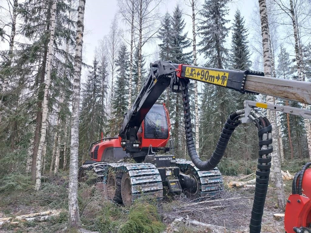 Komatsu 931 XC - Συλλεκτική μηχανή - forest harvester: φωτογραφία 3 Komatsu 931 XC - Συλλεκτική μηχανή - forest harvester: φωτογραφία 3