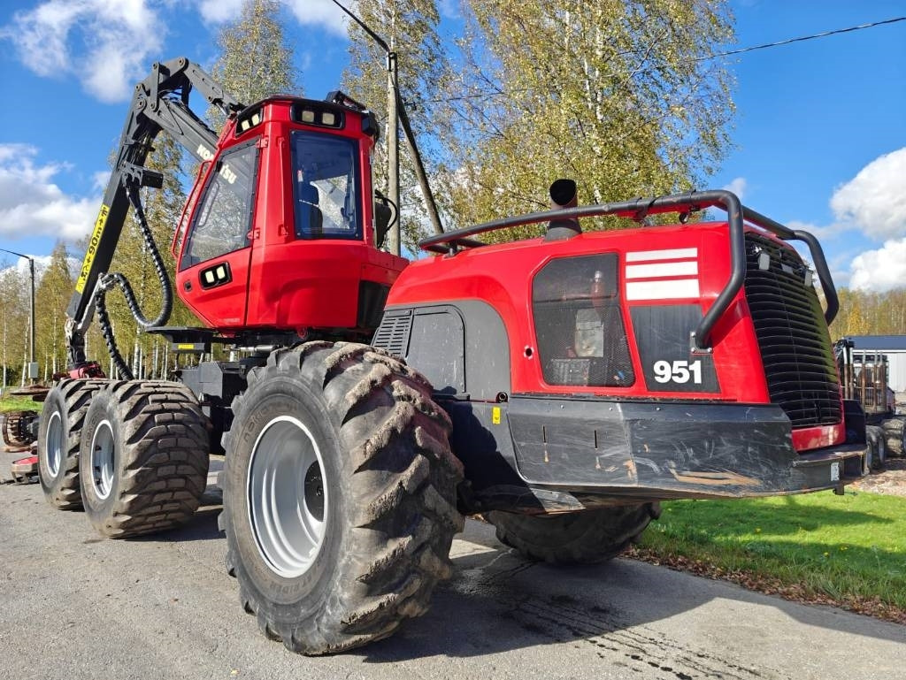 Komatsu 951 - Συλλεκτική μηχανή - forest harvester: φωτογραφία 3 Komatsu 951 - Συλλεκτική μηχανή - forest harvester: φωτογραφία 3