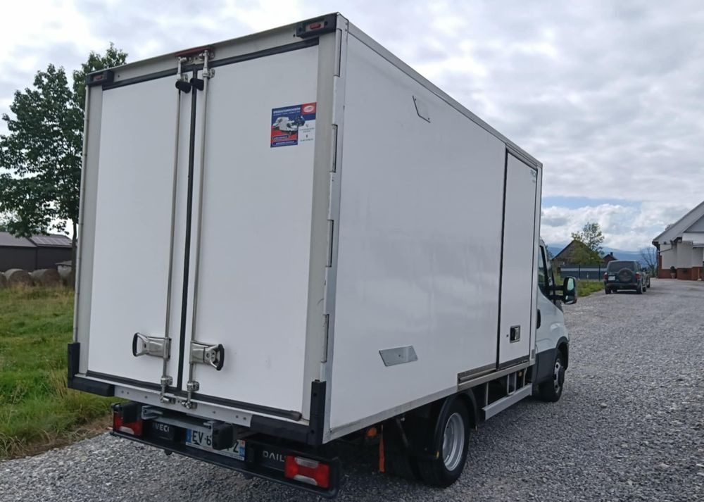 Iveco 35C14, 35C13, 35C12 - Επαγγελματικό αυτοκίνητο ψυγείο: φωτογραφία 3 Iveco 35C14, 35C13, 35C12 - Επαγγελματικό αυτοκίνητο ψυγείο: φωτογραφία 3