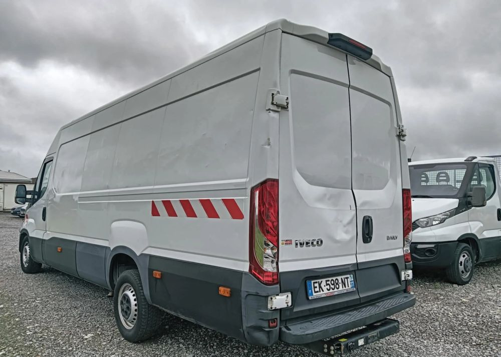 Iveco 35S14,35S13,35C13,35C12, - Βαν: φωτογραφία 2 Iveco 35S14,35S13,35C13,35C12, - Βαν: φωτογραφία 2